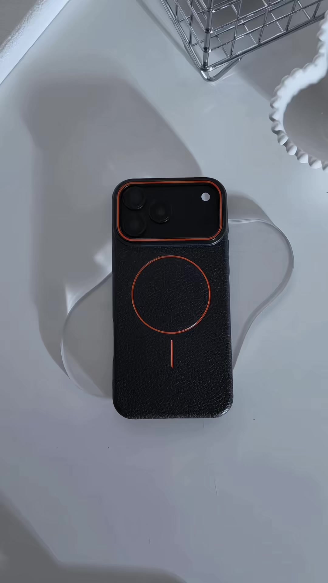 @𝑴𝑨𝑹𝑳𝑺 & 𝑪𝑶.
