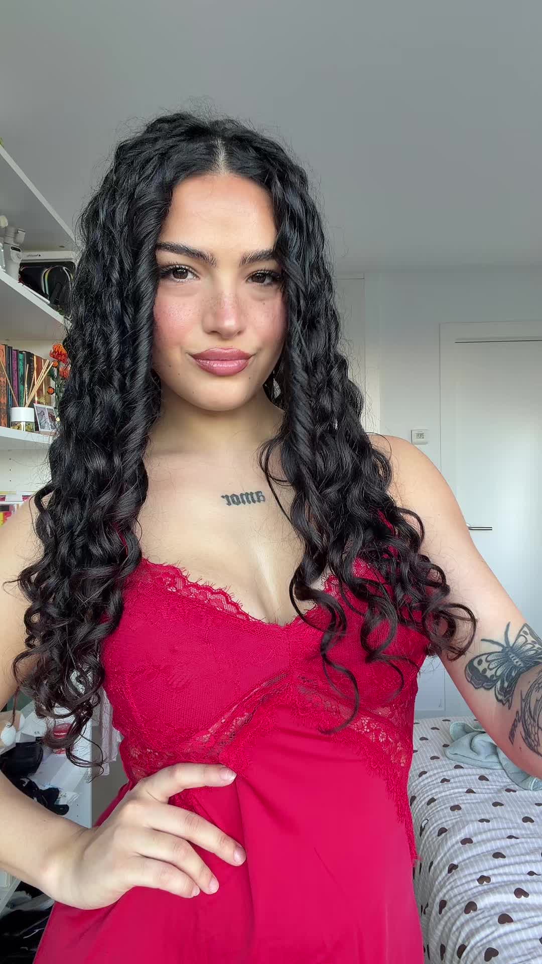 @Elenaalexis17