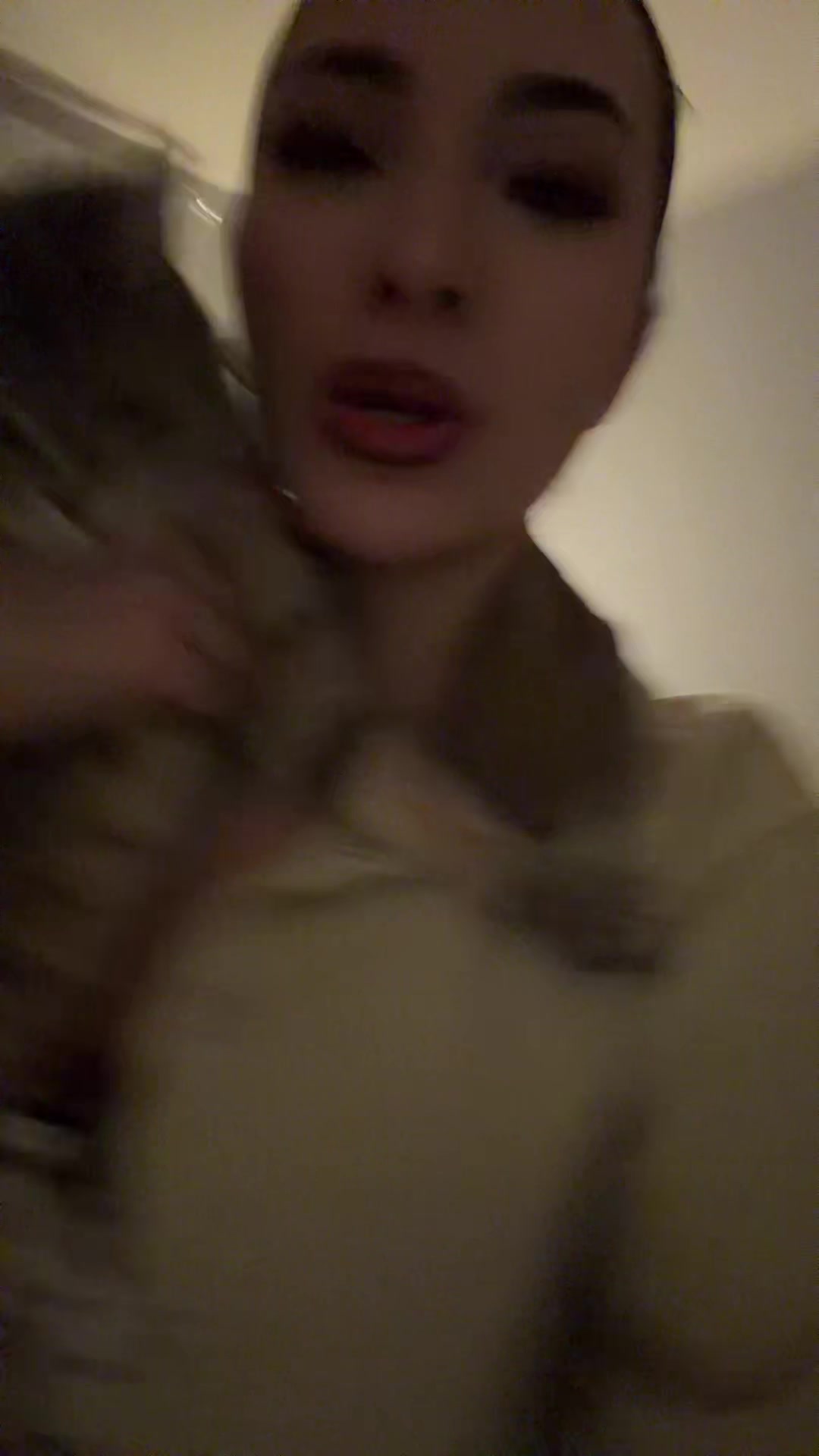 @angi