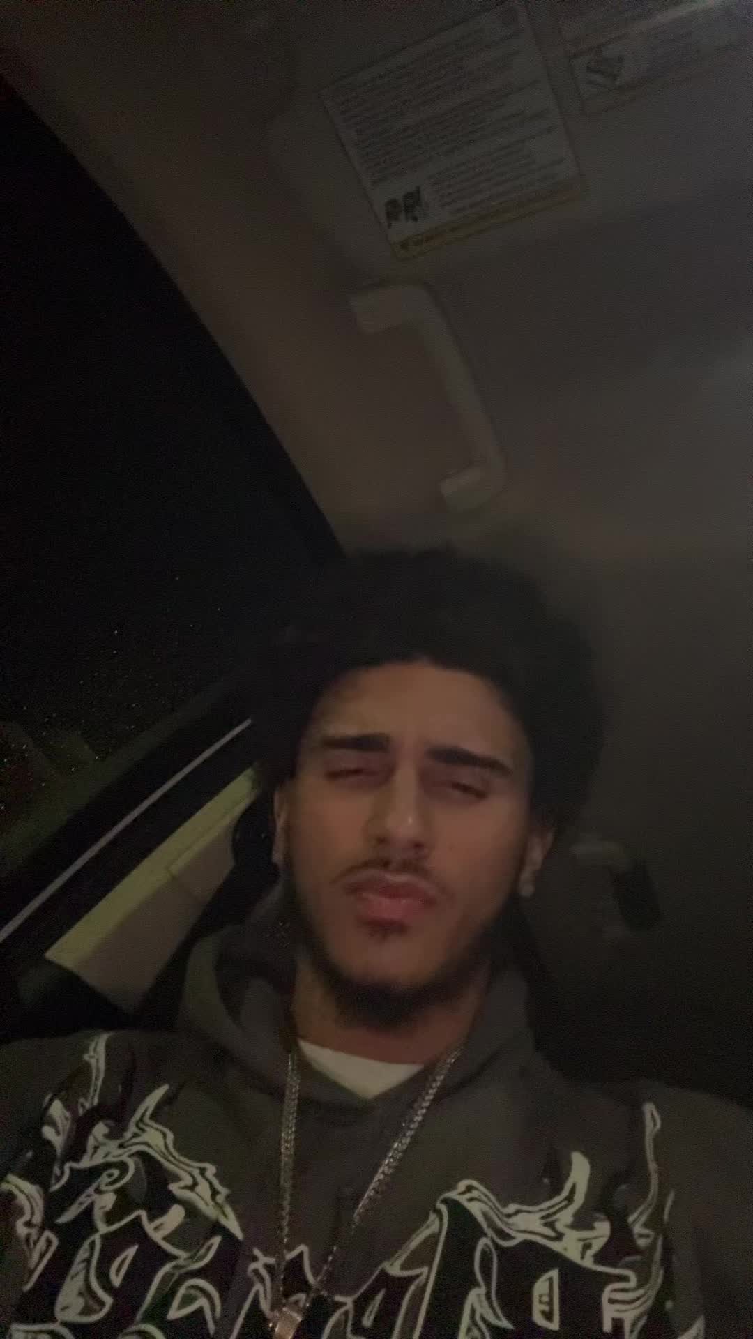 @Lil Izzy🩸