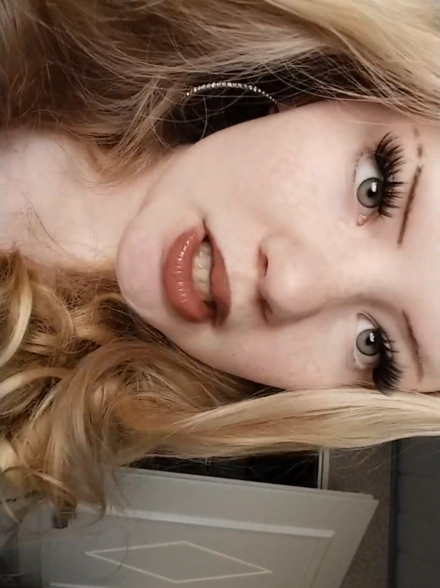 @Isabella