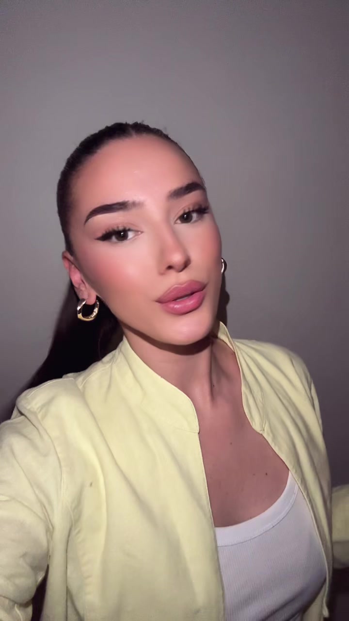 @Suzanaa
