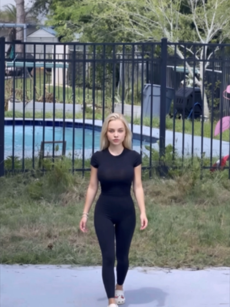 @elinaxmalina