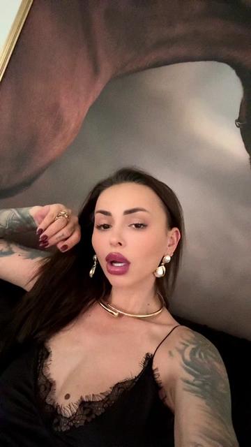 @Naomi Star Oficial