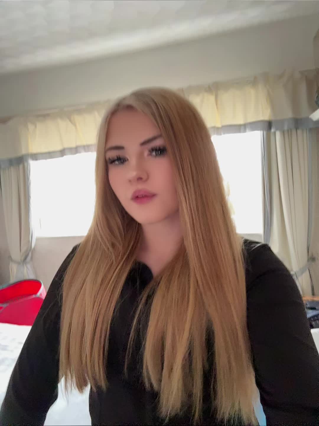 @𝐹𝓇𝑒𝓎ꨄ︎