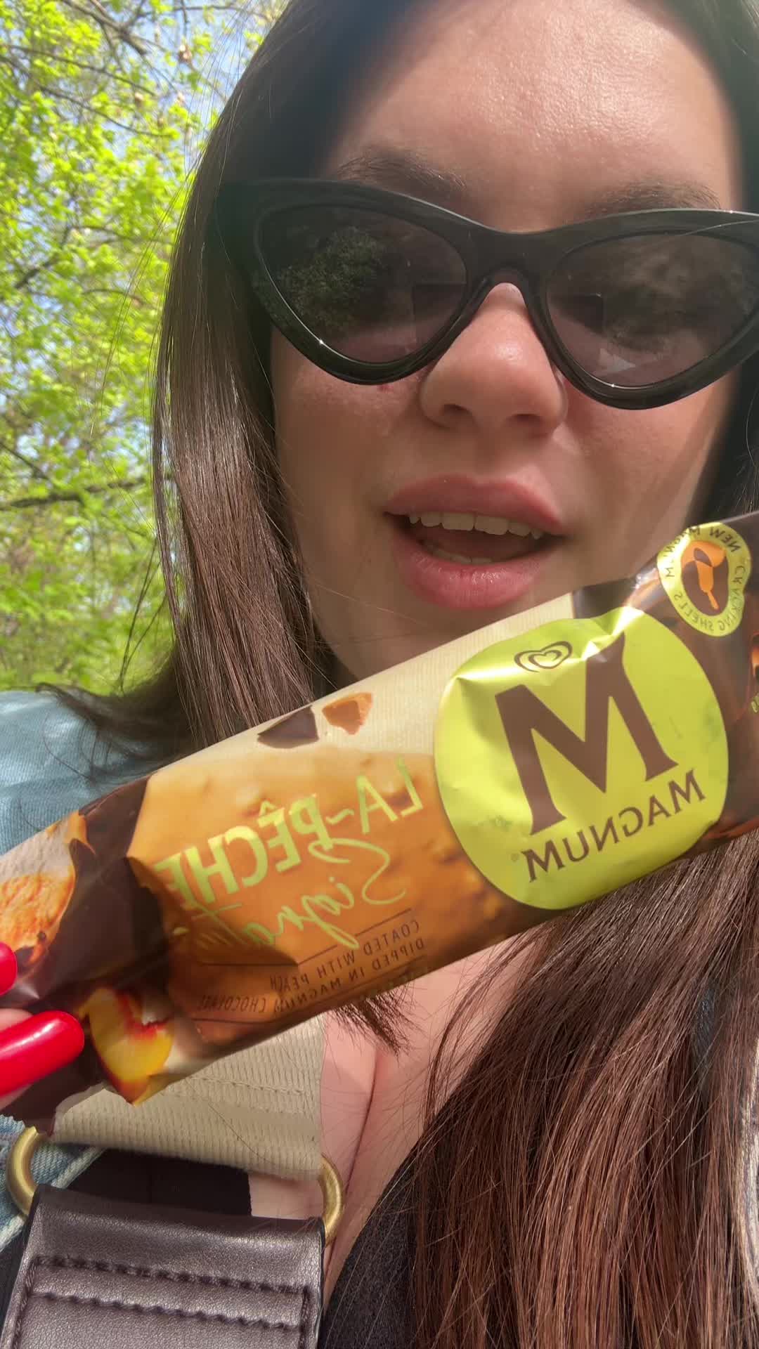 @E M A ☀️