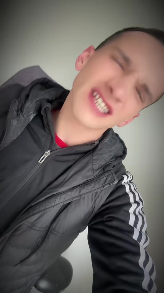@Itsofficialsimon