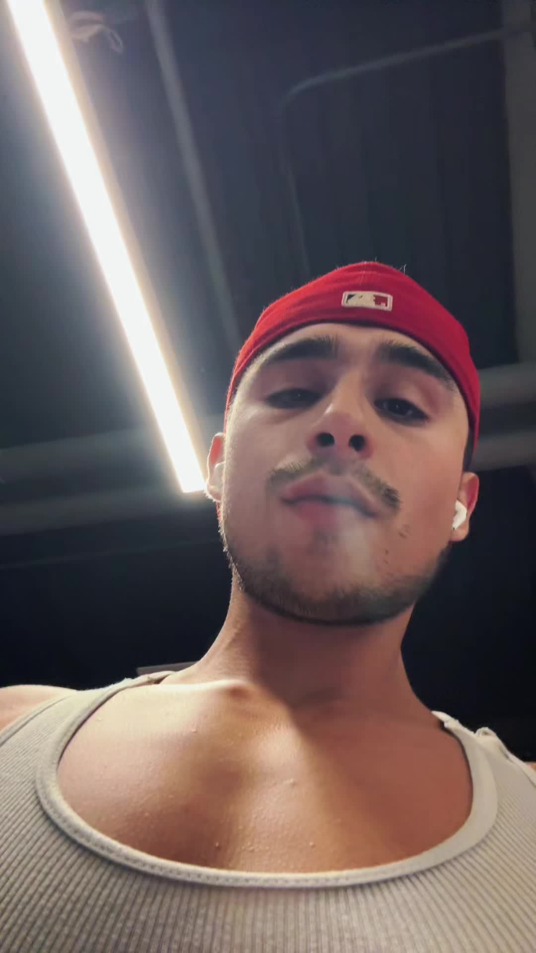@yvngmd