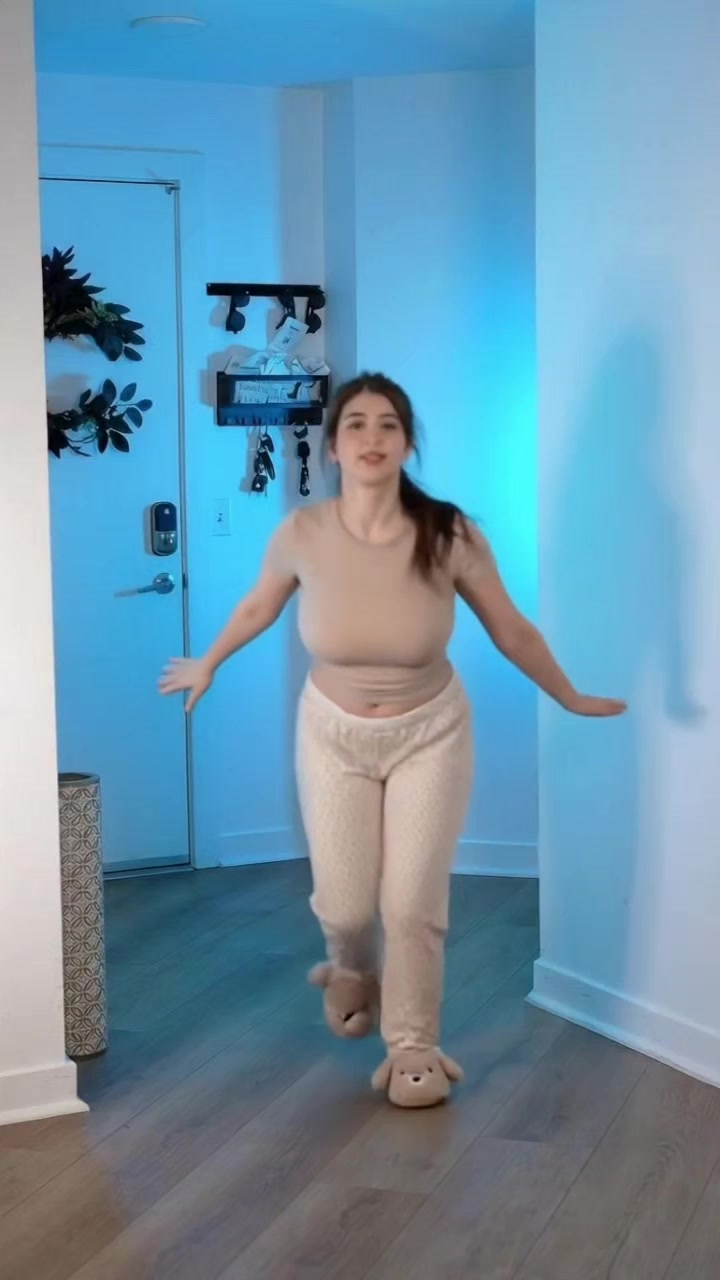 @𝙃𝙀𝙀𝙍 🌸