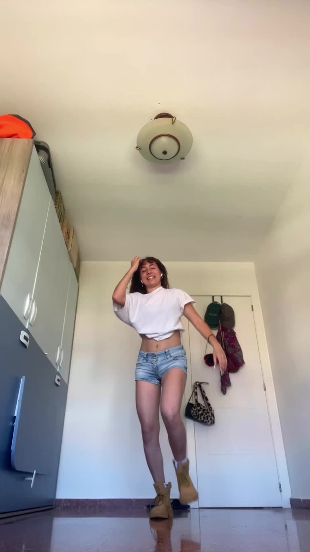 @Ro