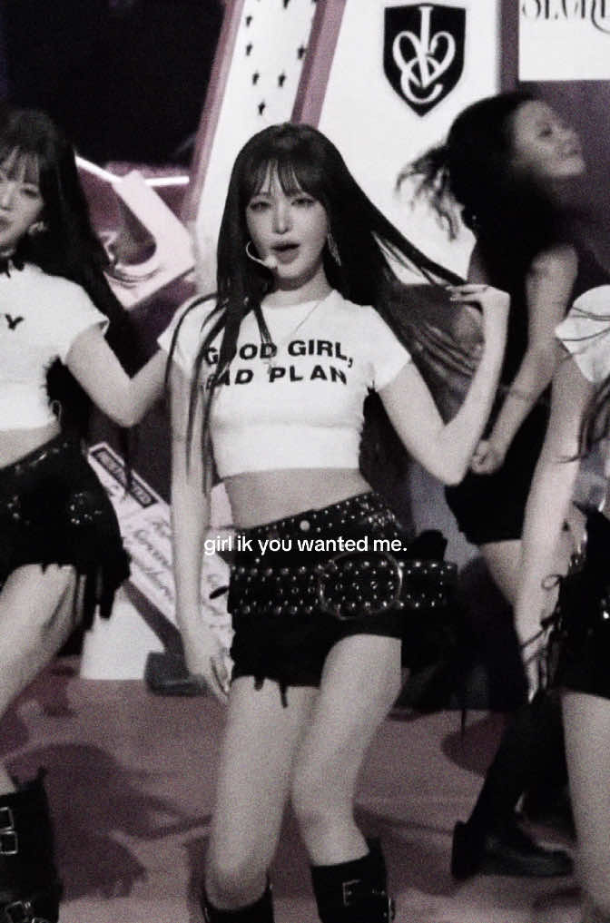 @𐙚˚࿔ liz 𝜗𝜚˚⋆