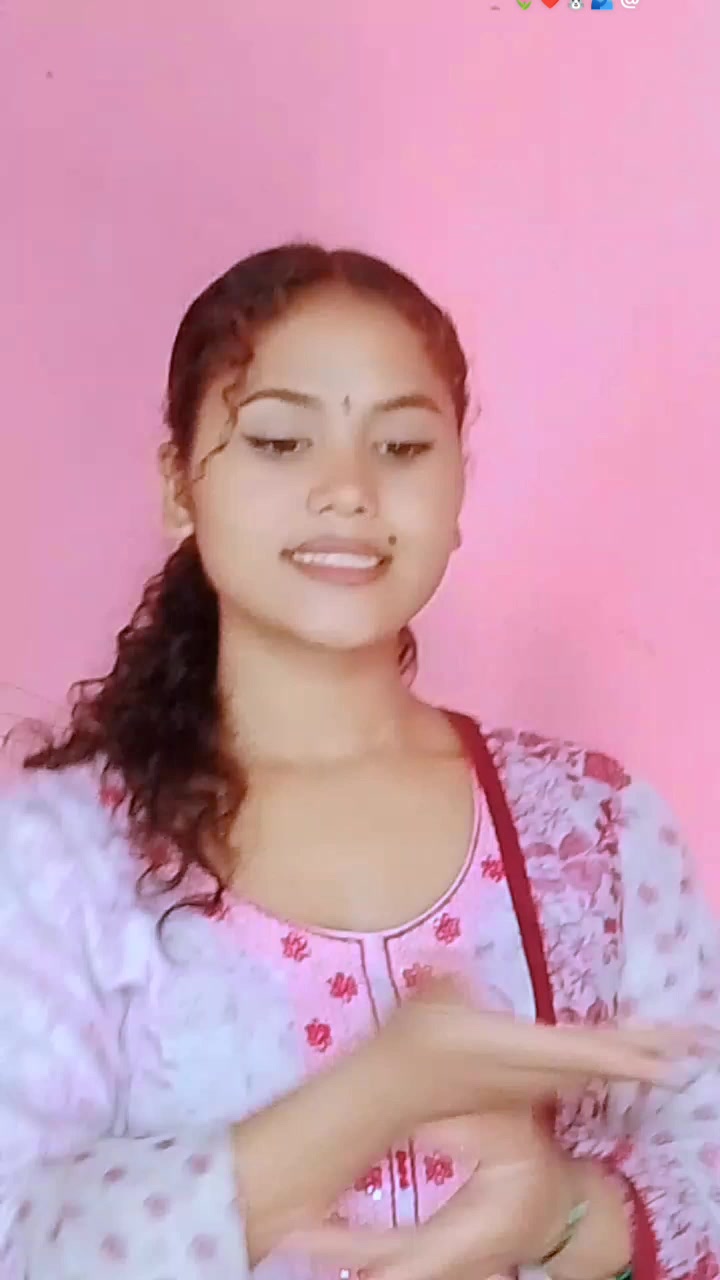@MUSKAN😊