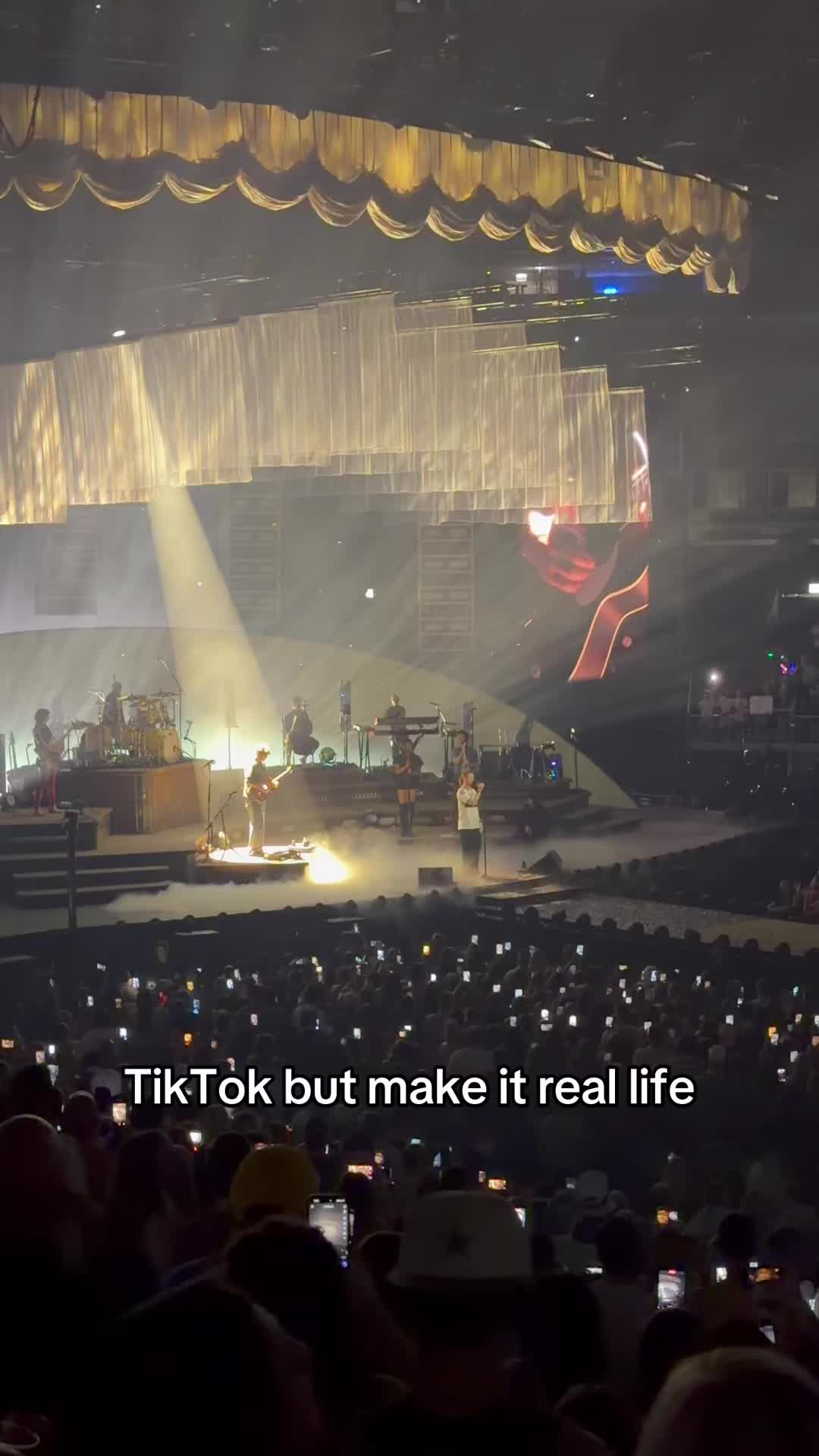@Vivid Seats