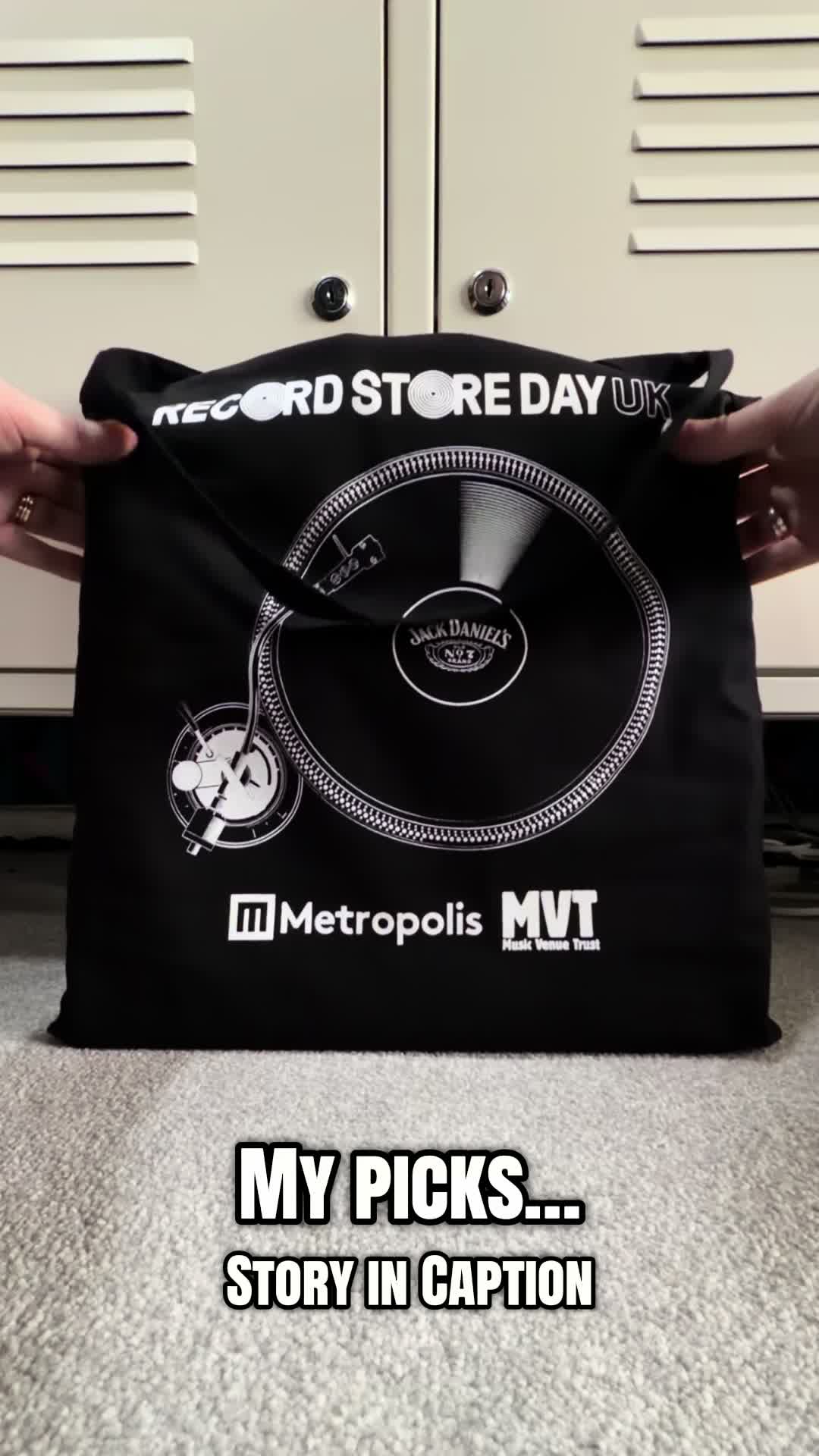 @Scott Spins ๐ง๐ฌ๐น๏ธ๐