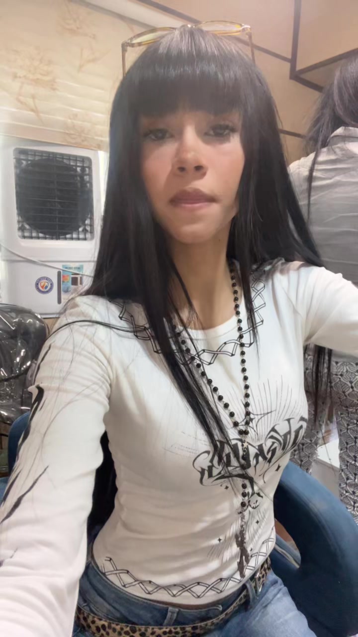 @Kiana8k