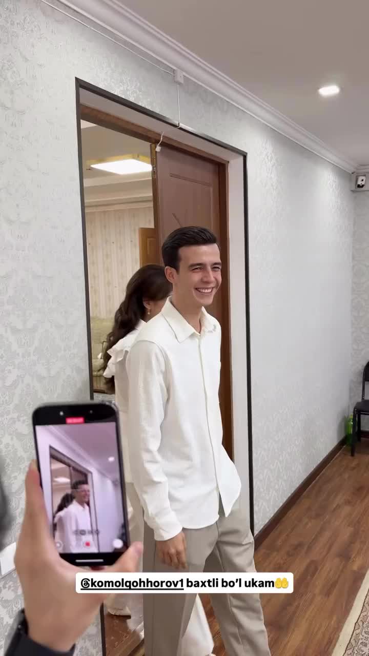 @𝑉𝑒𝑙𝑖𝑜𝑟𝑎 )            👣