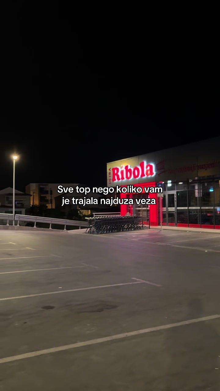 @🏄🏿♂️
