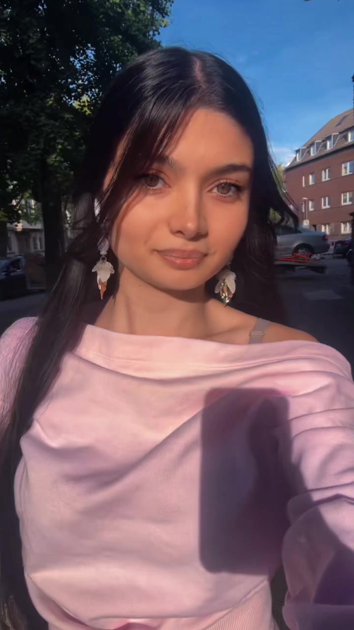 @Sara_Arabella