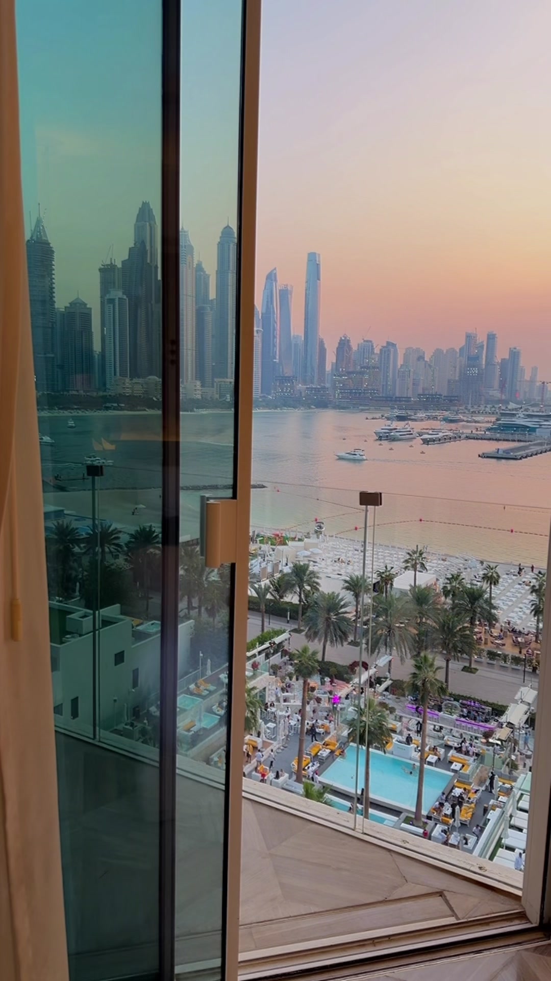 @Duba&iuml;