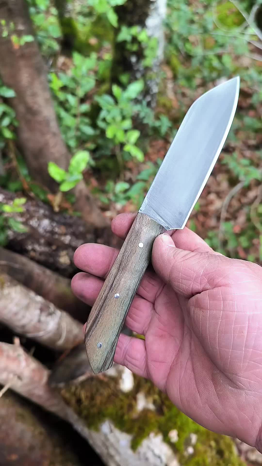 @vrcoutelier