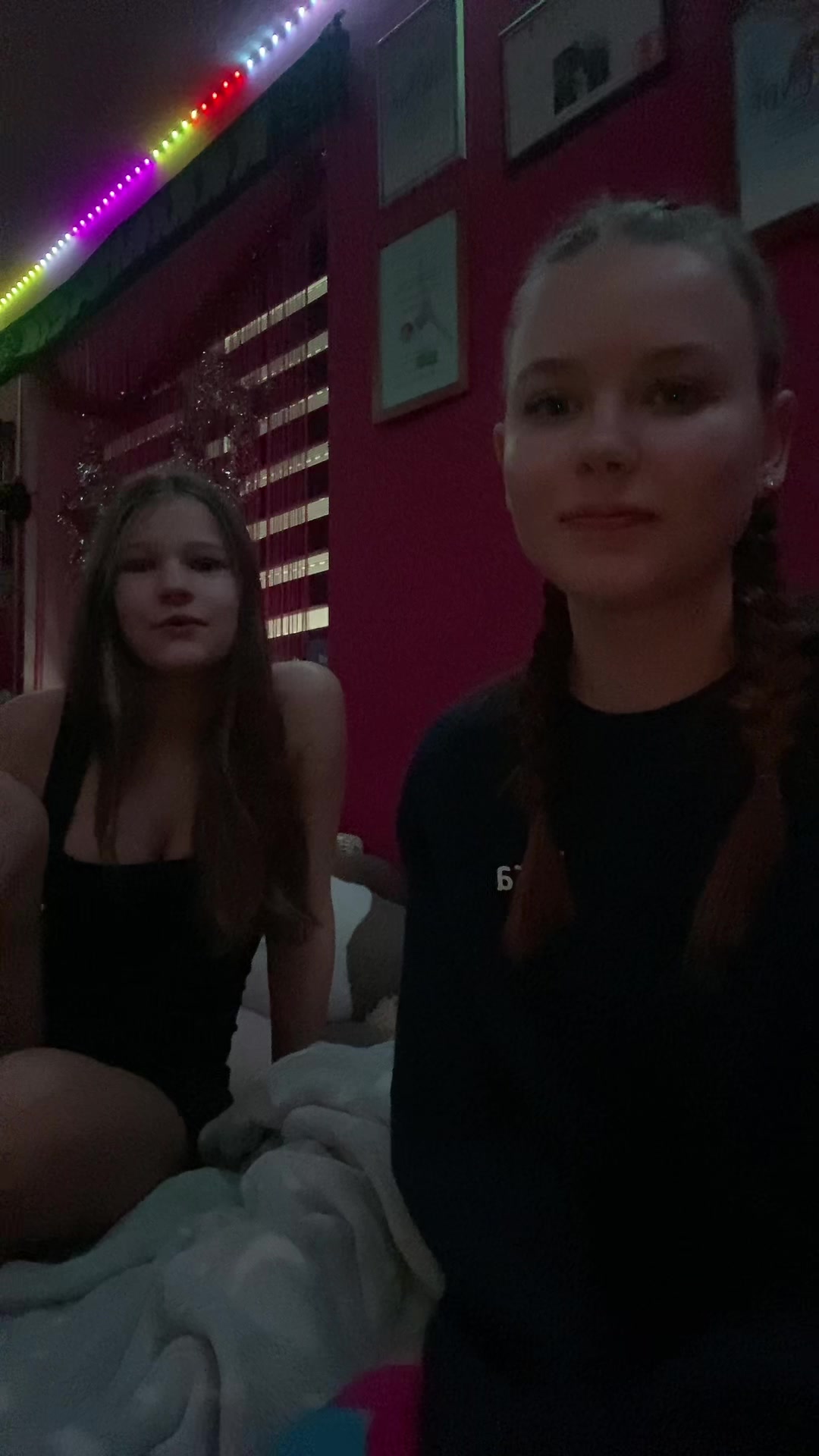 @Lara&Mila