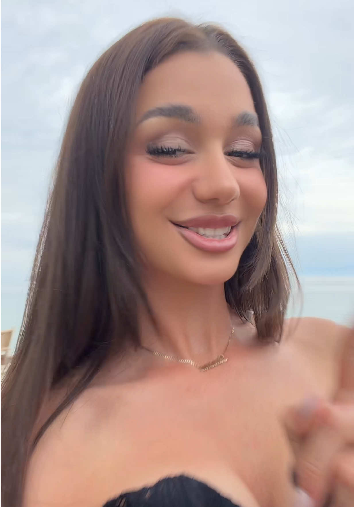 @Simona Apostolova