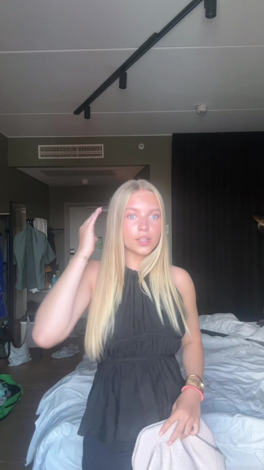 @𝑳𝒂𝒚𝒂