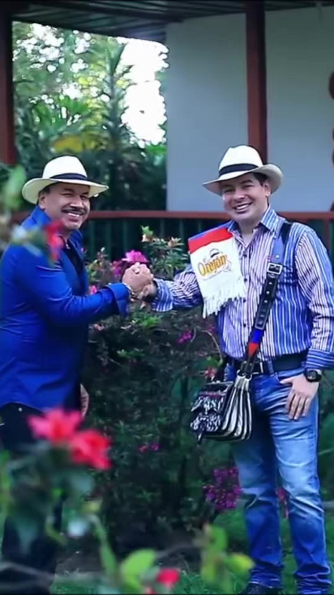 @El Orejon Trovador