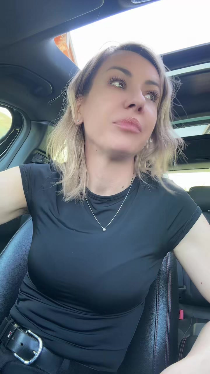 @ana😜