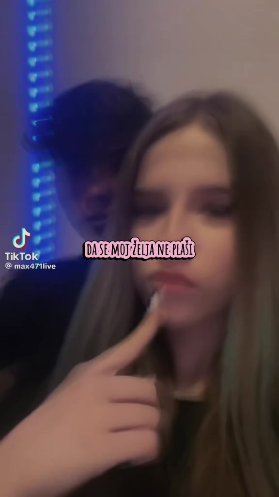 @(una🩷)🍭🍍