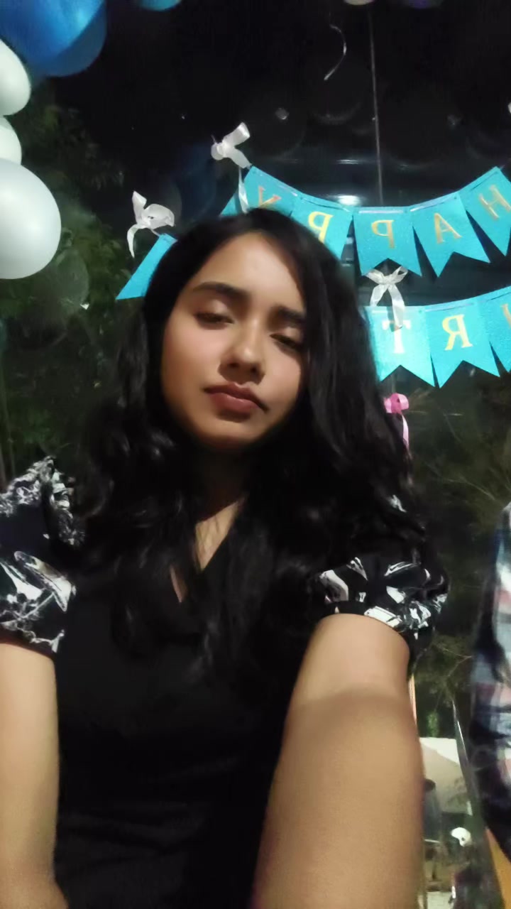 @Preeti🫶