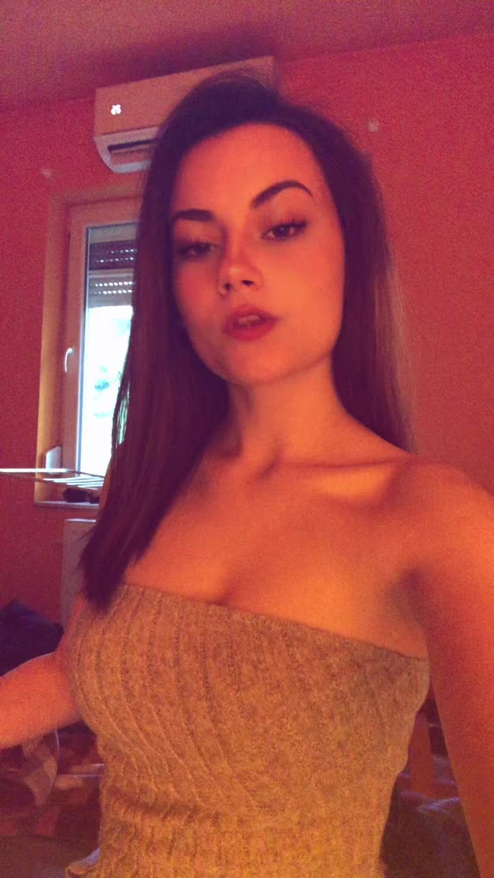 @🫂💋