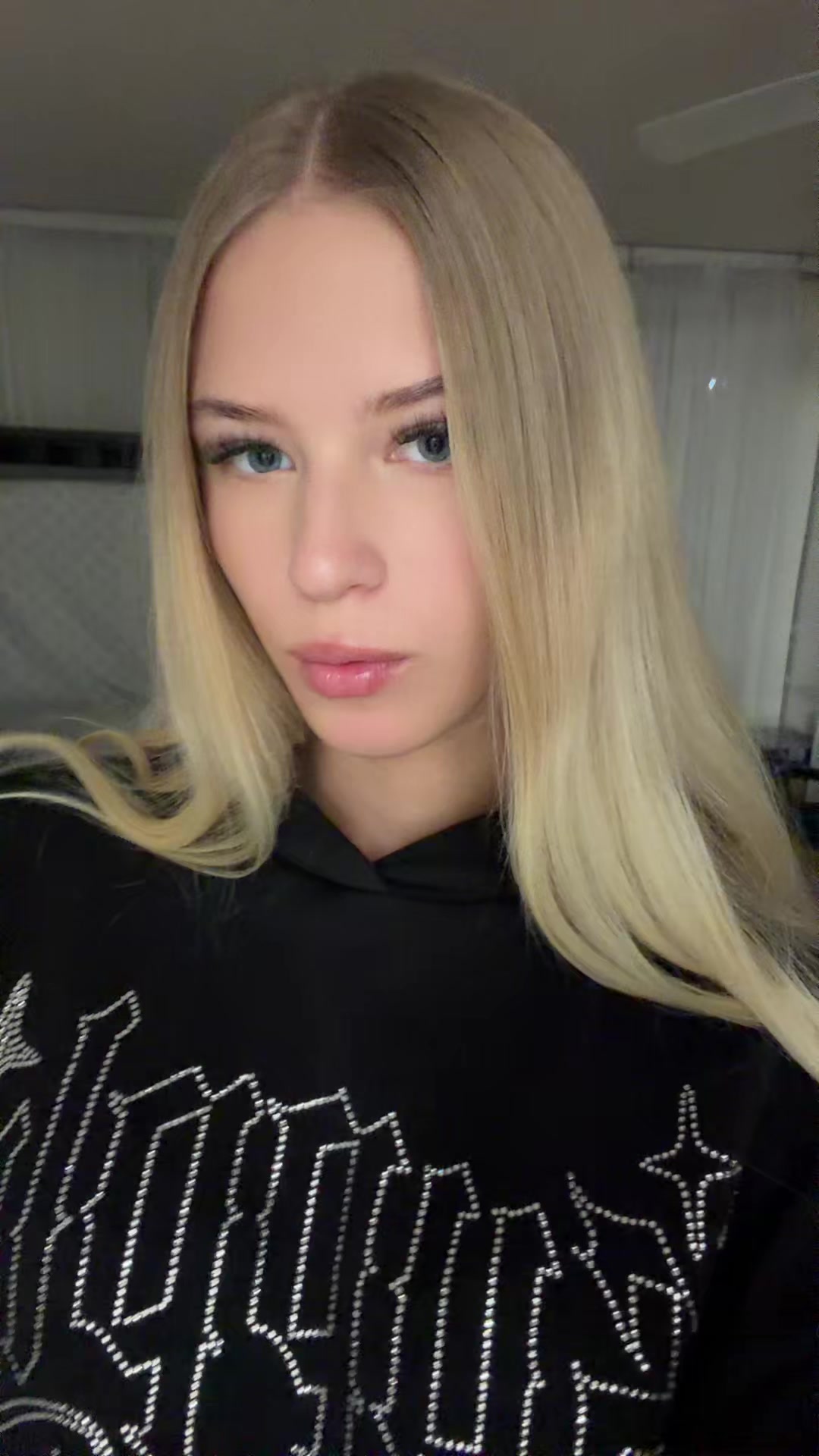 @ТГК: пошлая блондинка