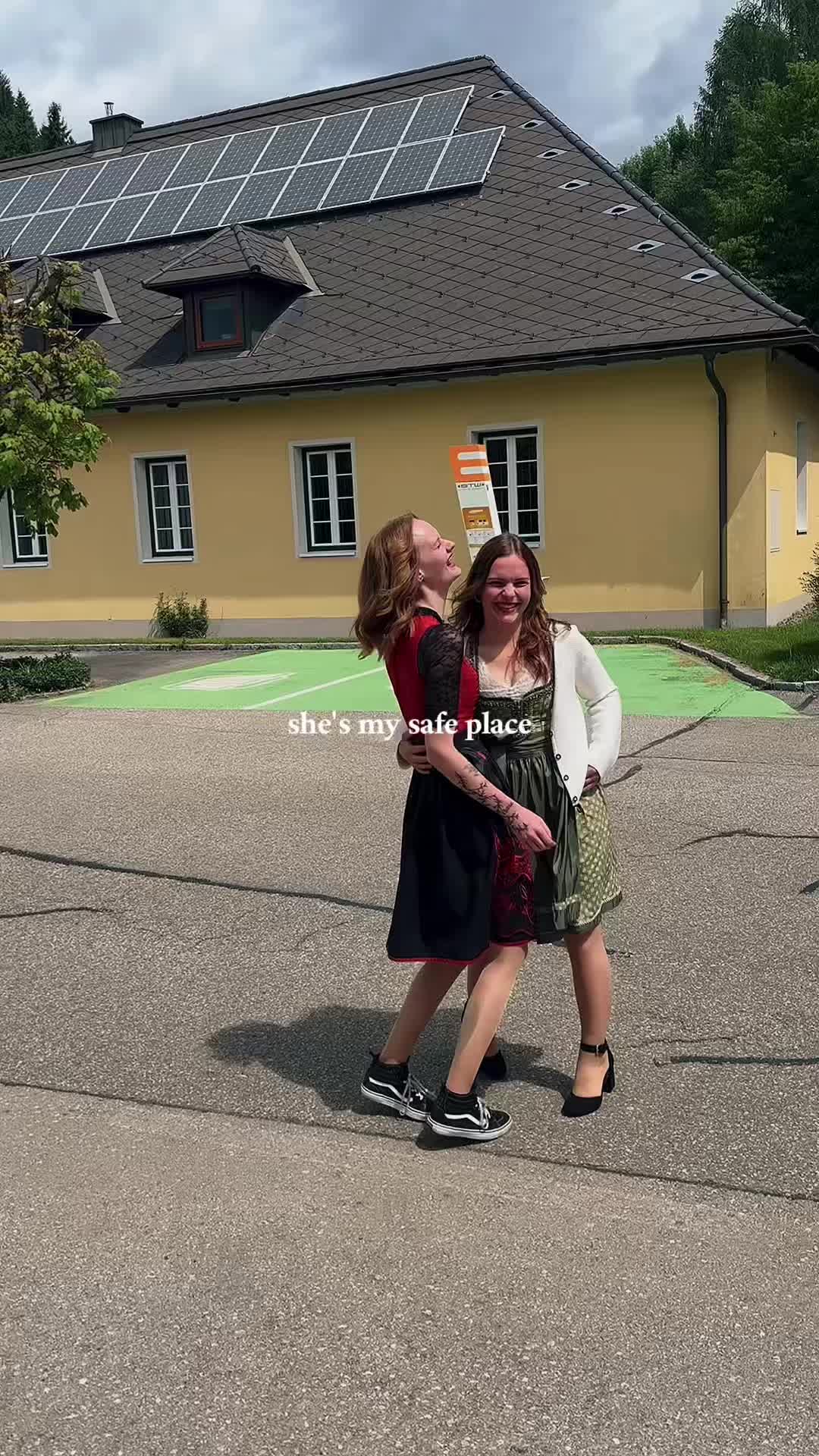 @_xseliiix_