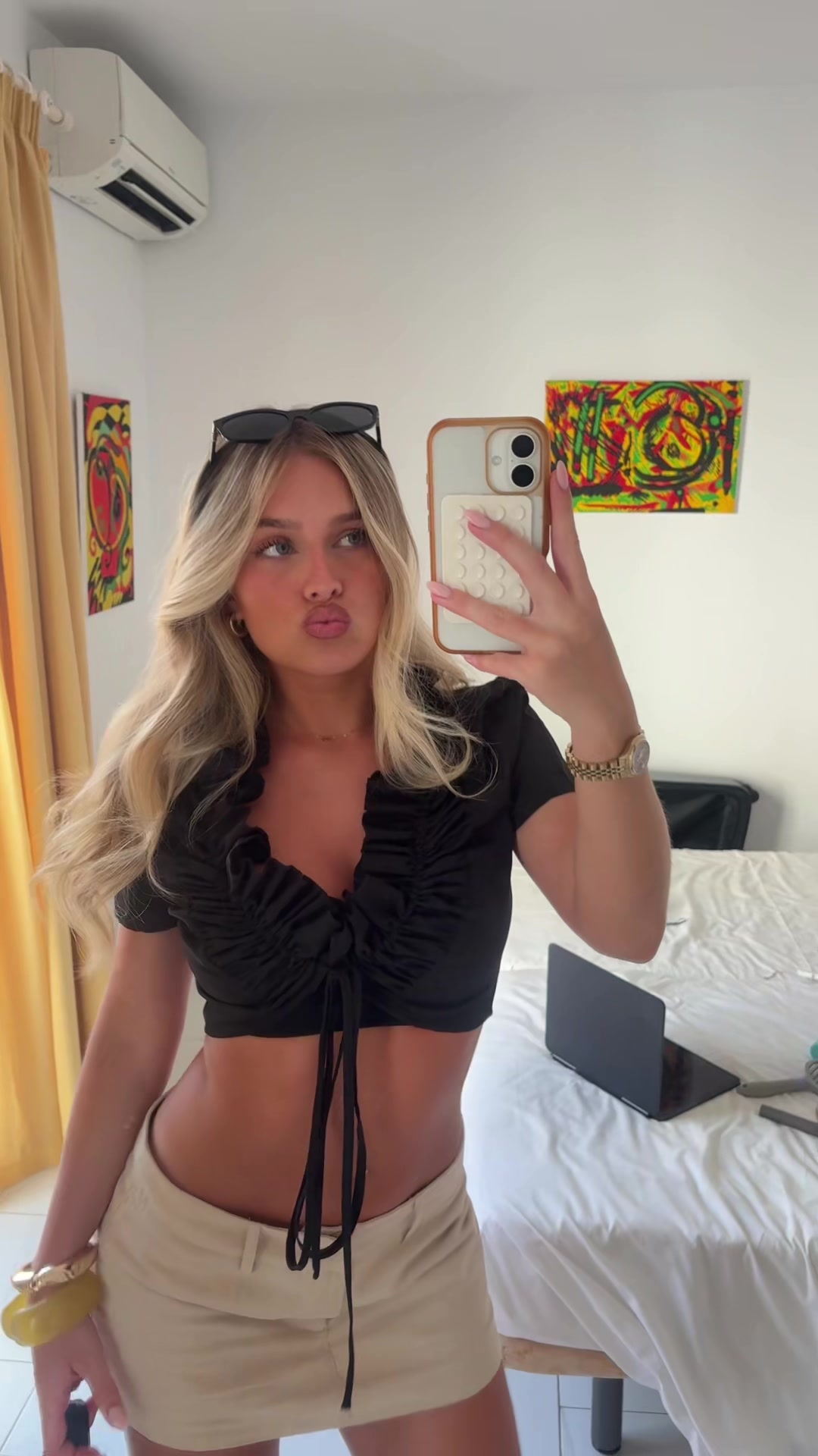 @Eva