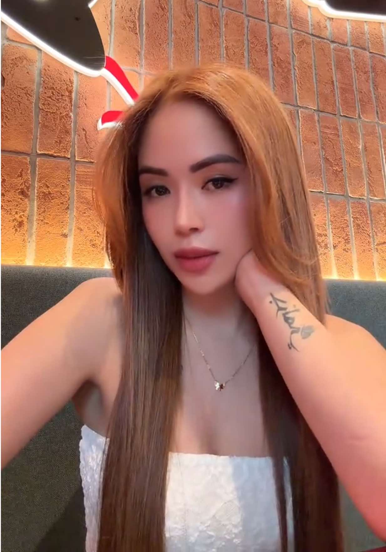 @⁹² ❀.