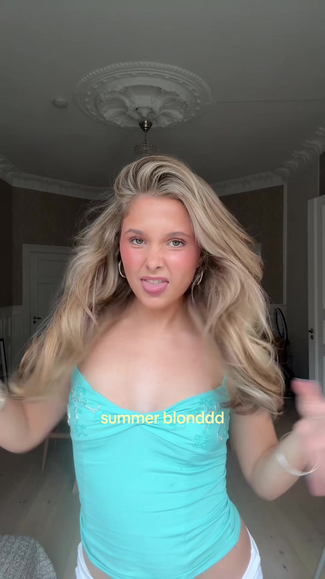 @KAROLINE KR&Oslash;VEL