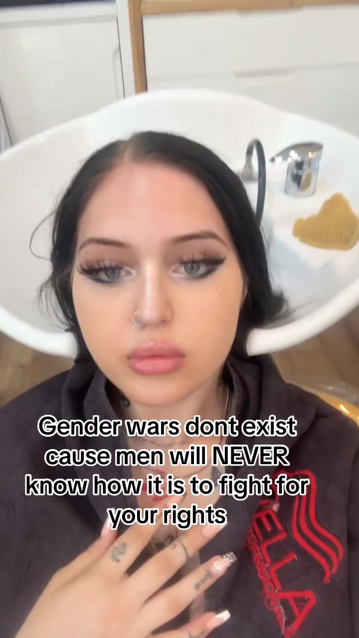 @🦋
