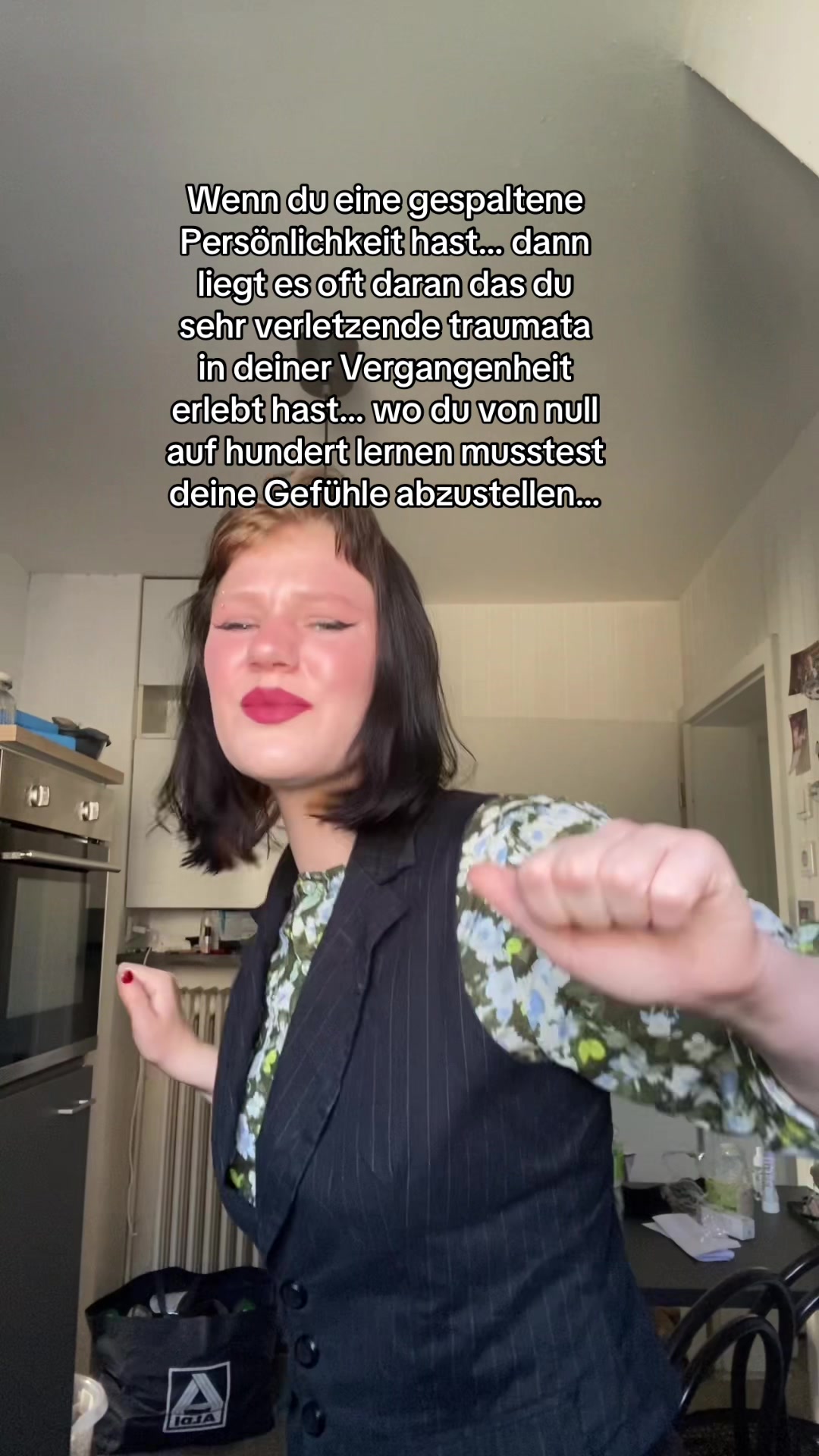 @Katherina 🤍🥀 J
