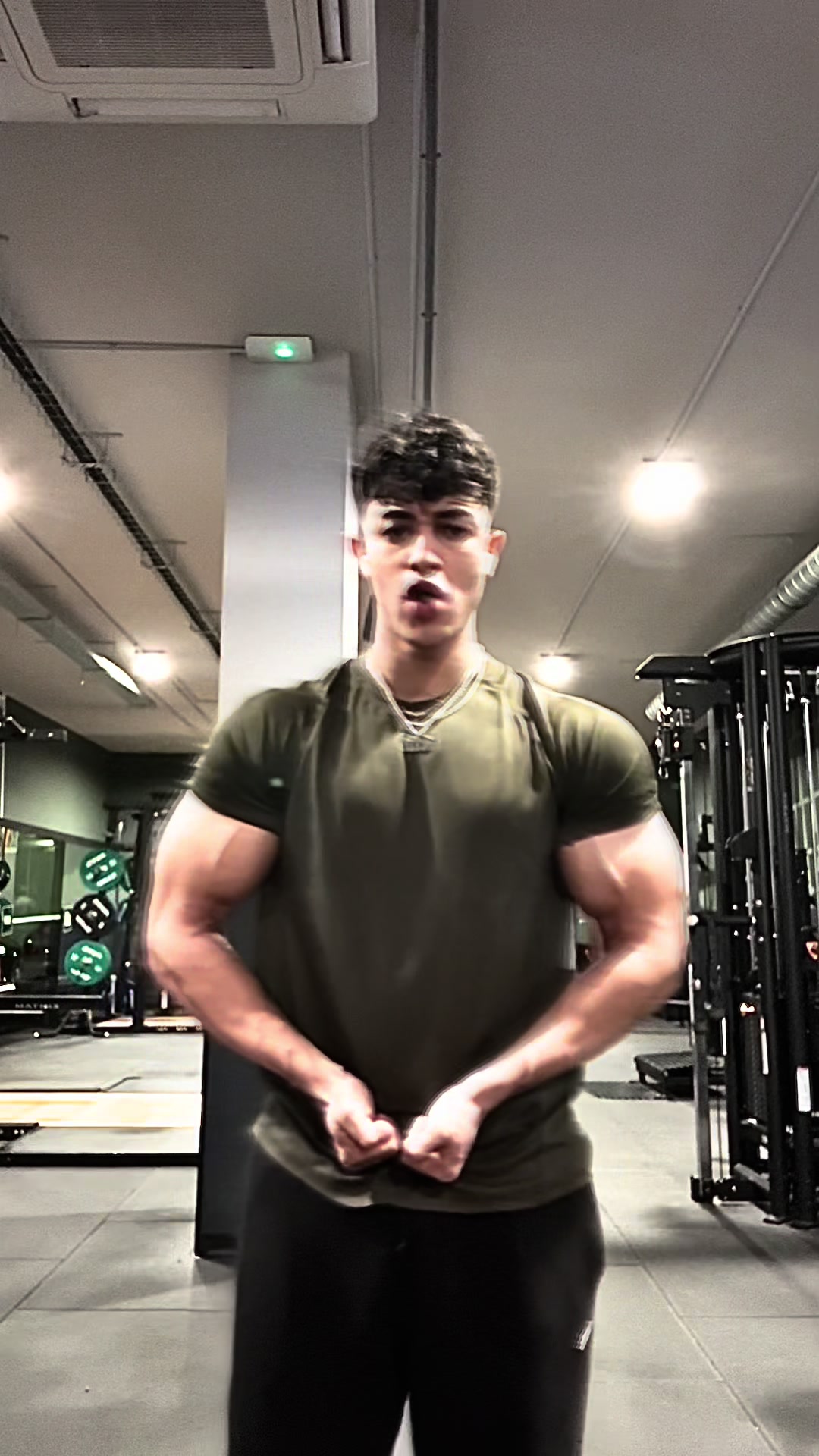 @😇Adam😈