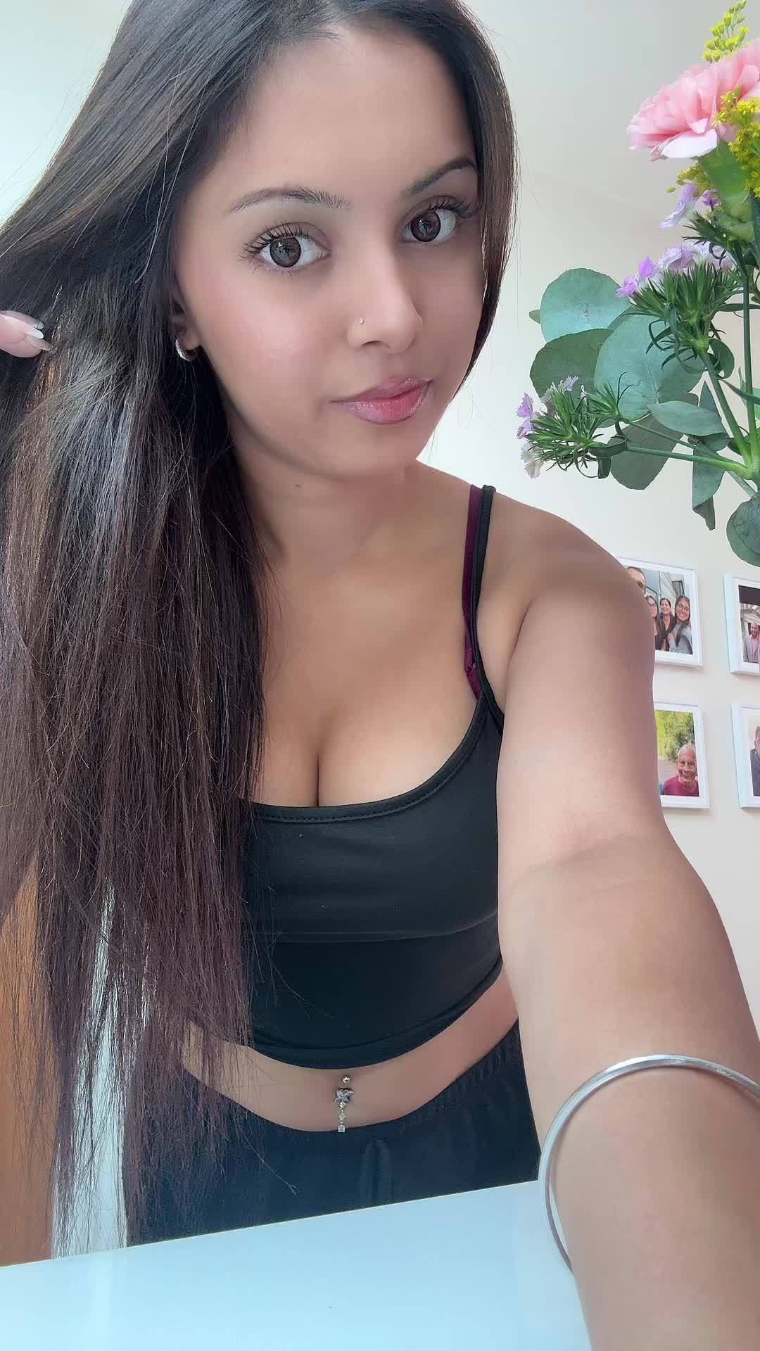 @🐰