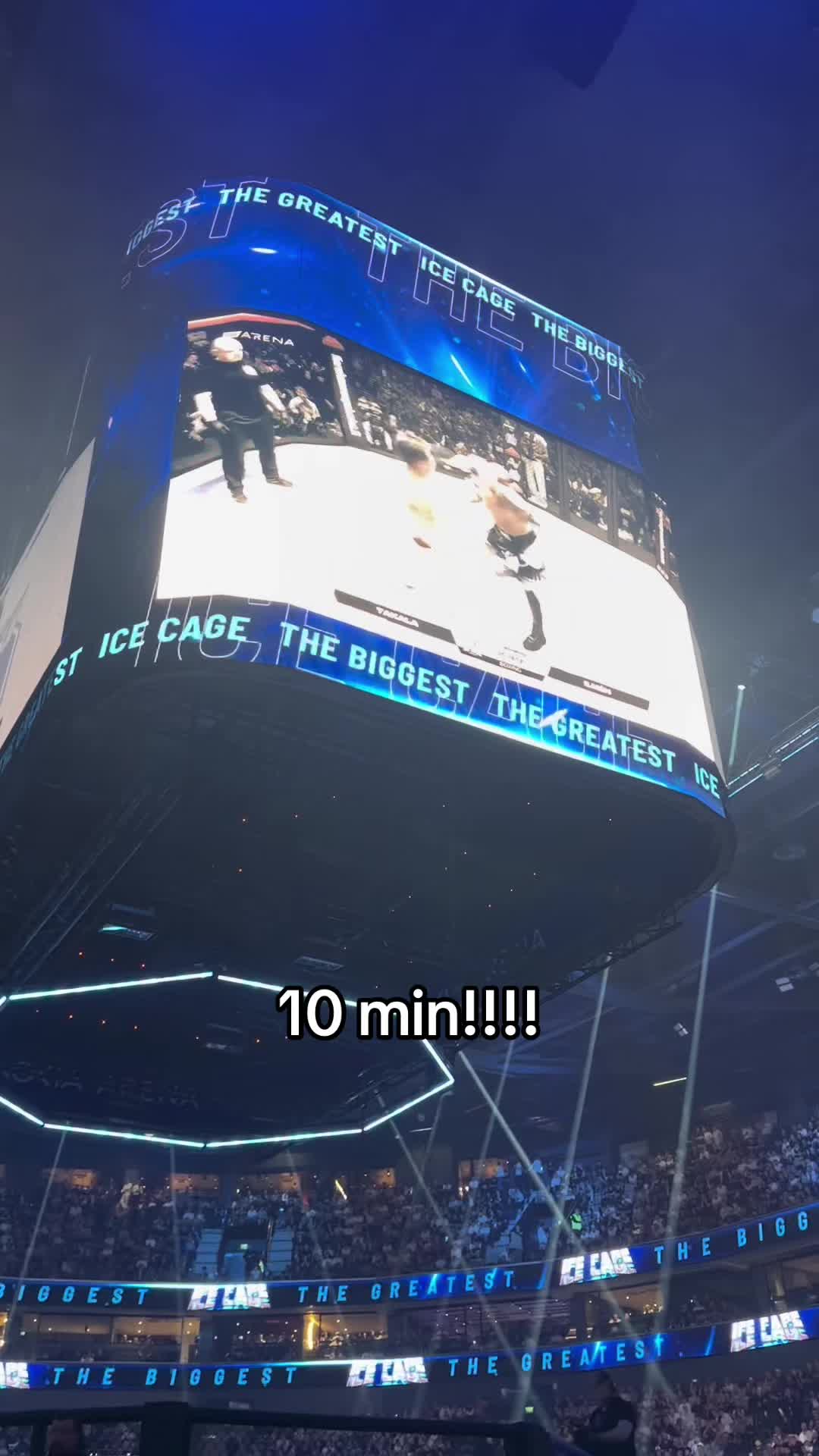 @ICE CAGE FIGHTING