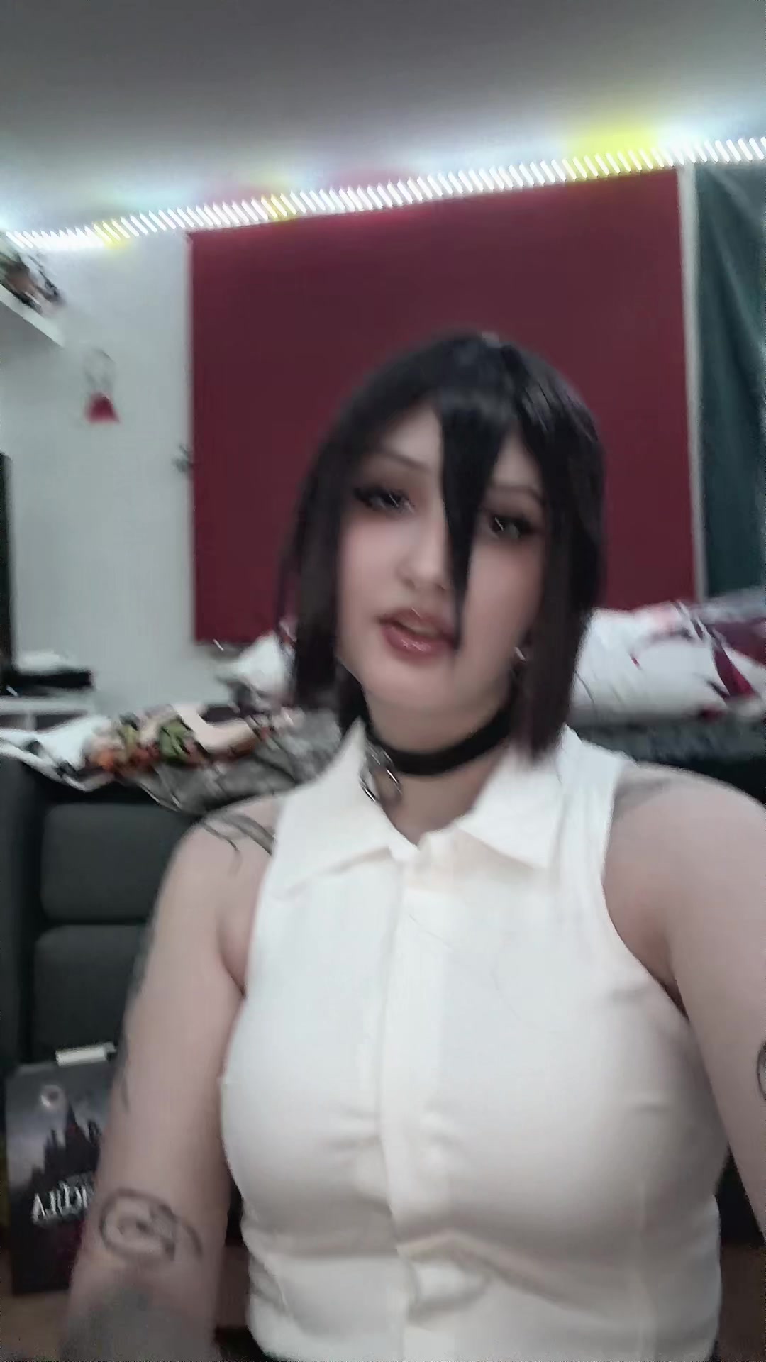 @liavandia_