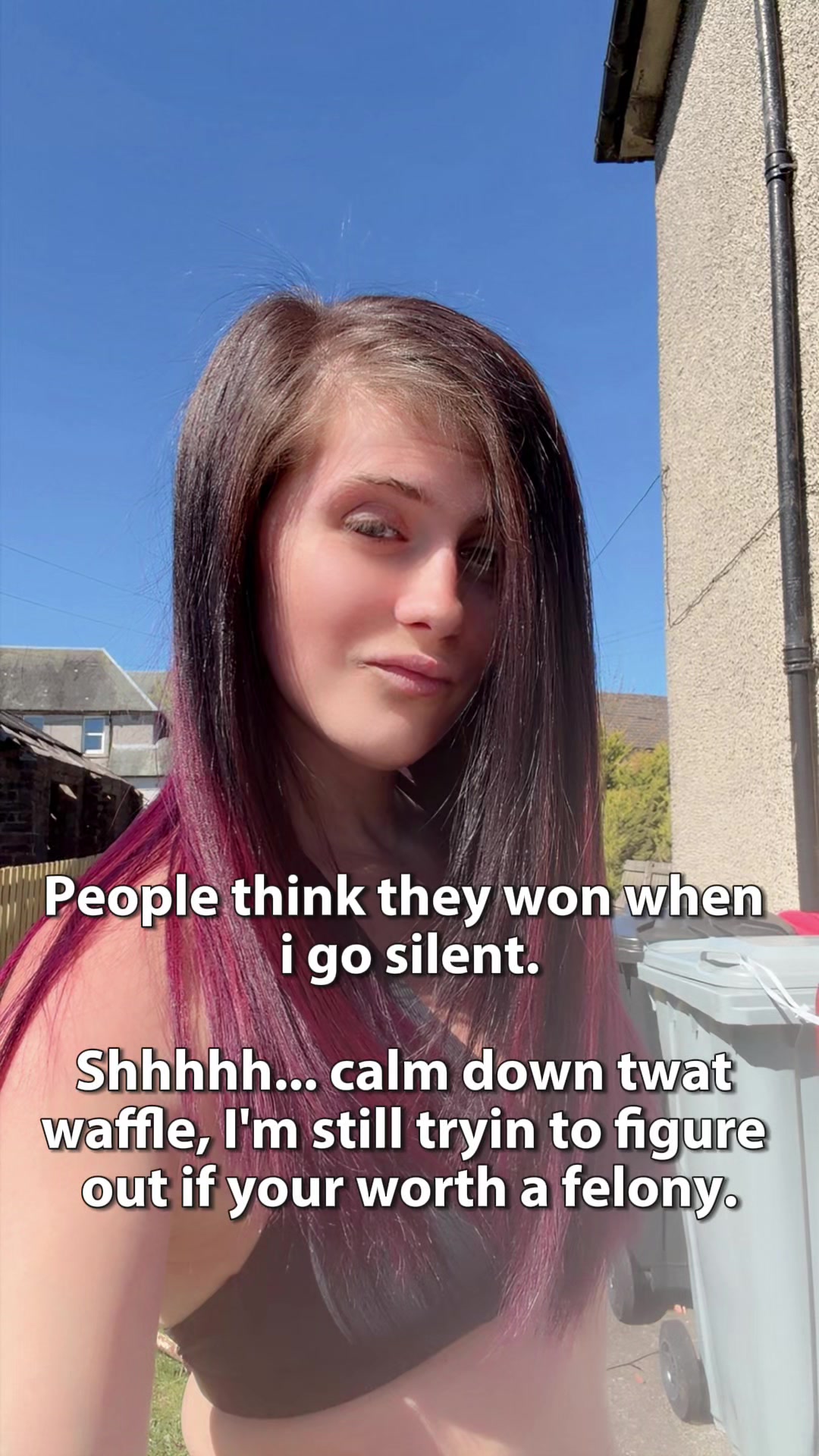 @nickie g