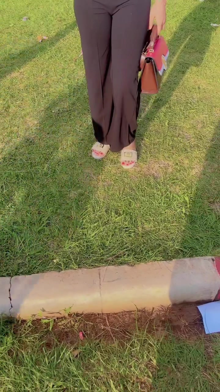 @claudiaebiang1