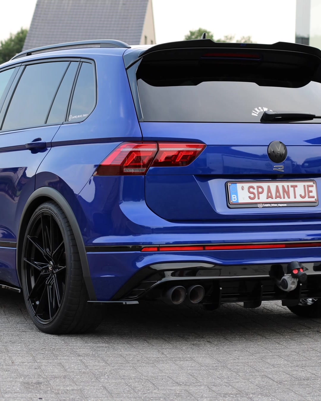 @lapiz_blue_tiguan_r