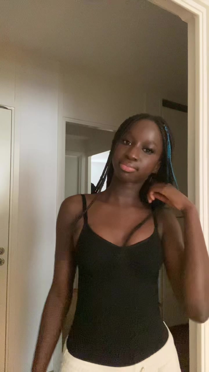 @👸🏾