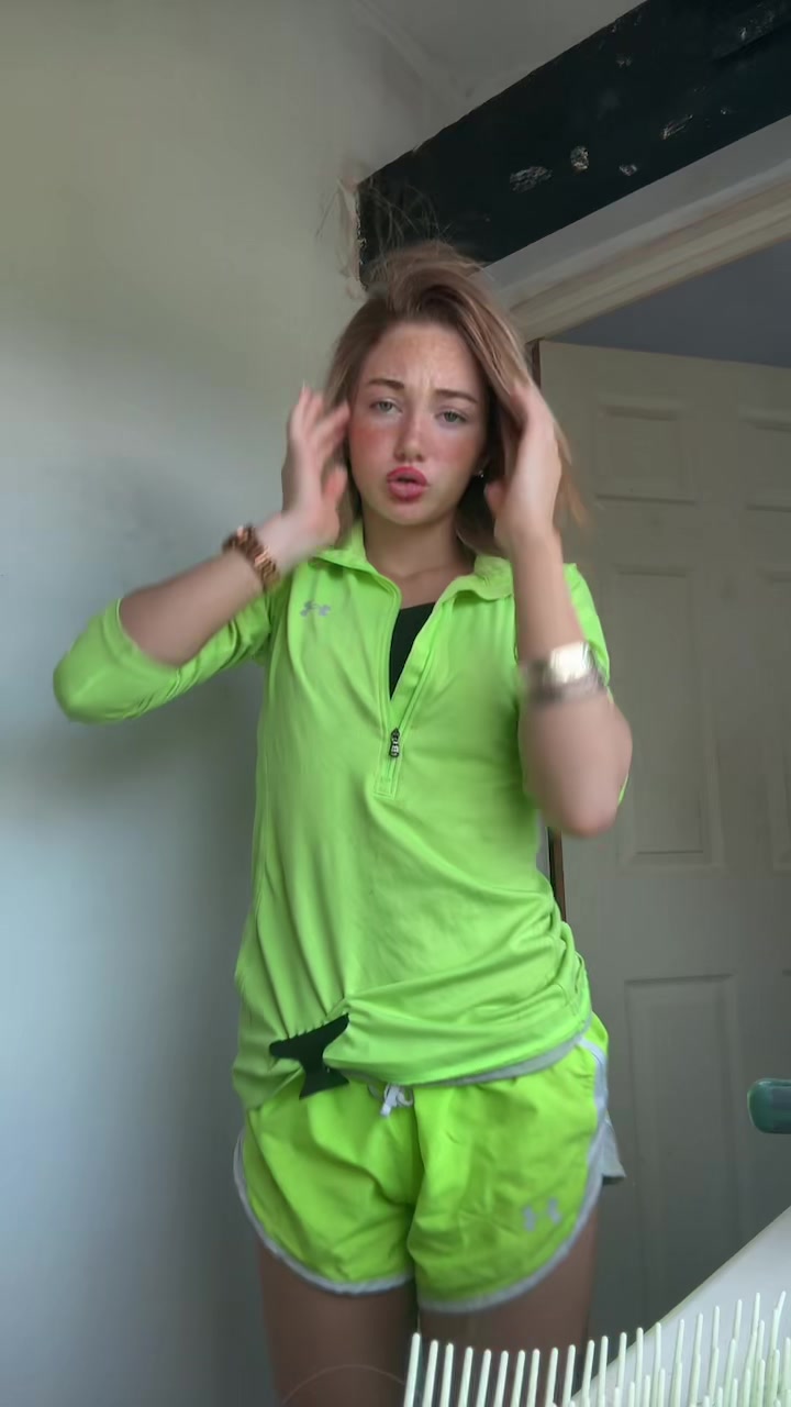 @𝐁𝐞𝐥𝐥𝐞𝐥𝐨𝐮𝐢𝐬𝐞𝐟𝐨𝐫𝐝