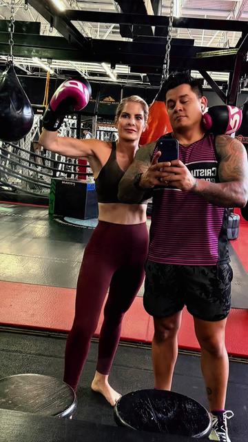@ksadler296 Fit over 60 💪🥊🔥
