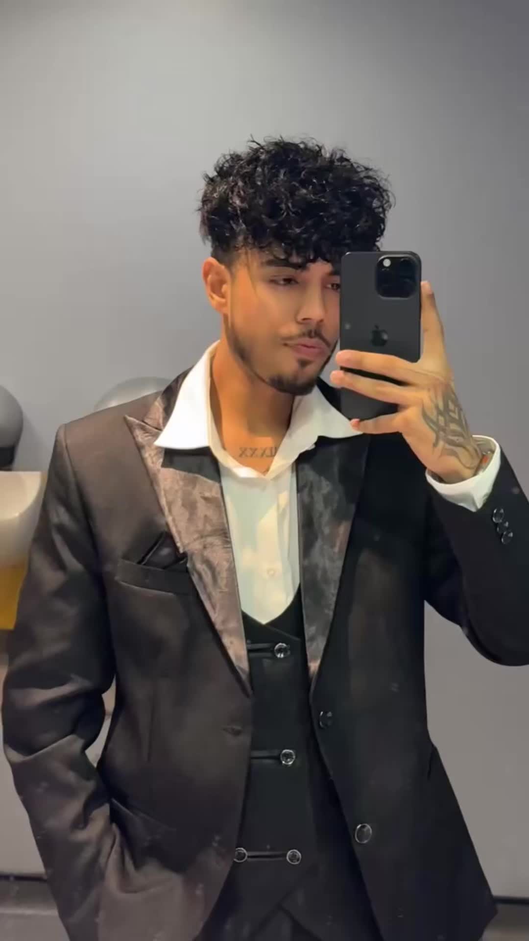 @𝕽𝖆𝖍𝖒𝖆𝖓🎭